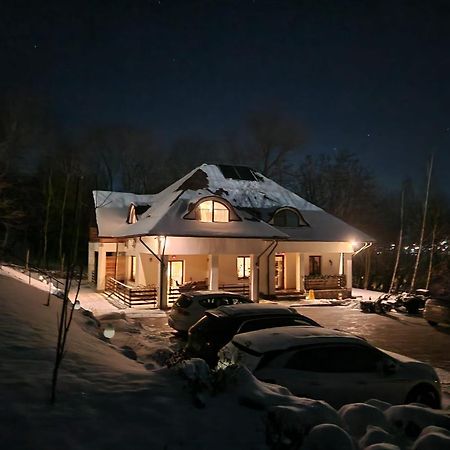 Provence Suceava Hotell Exteriör bild