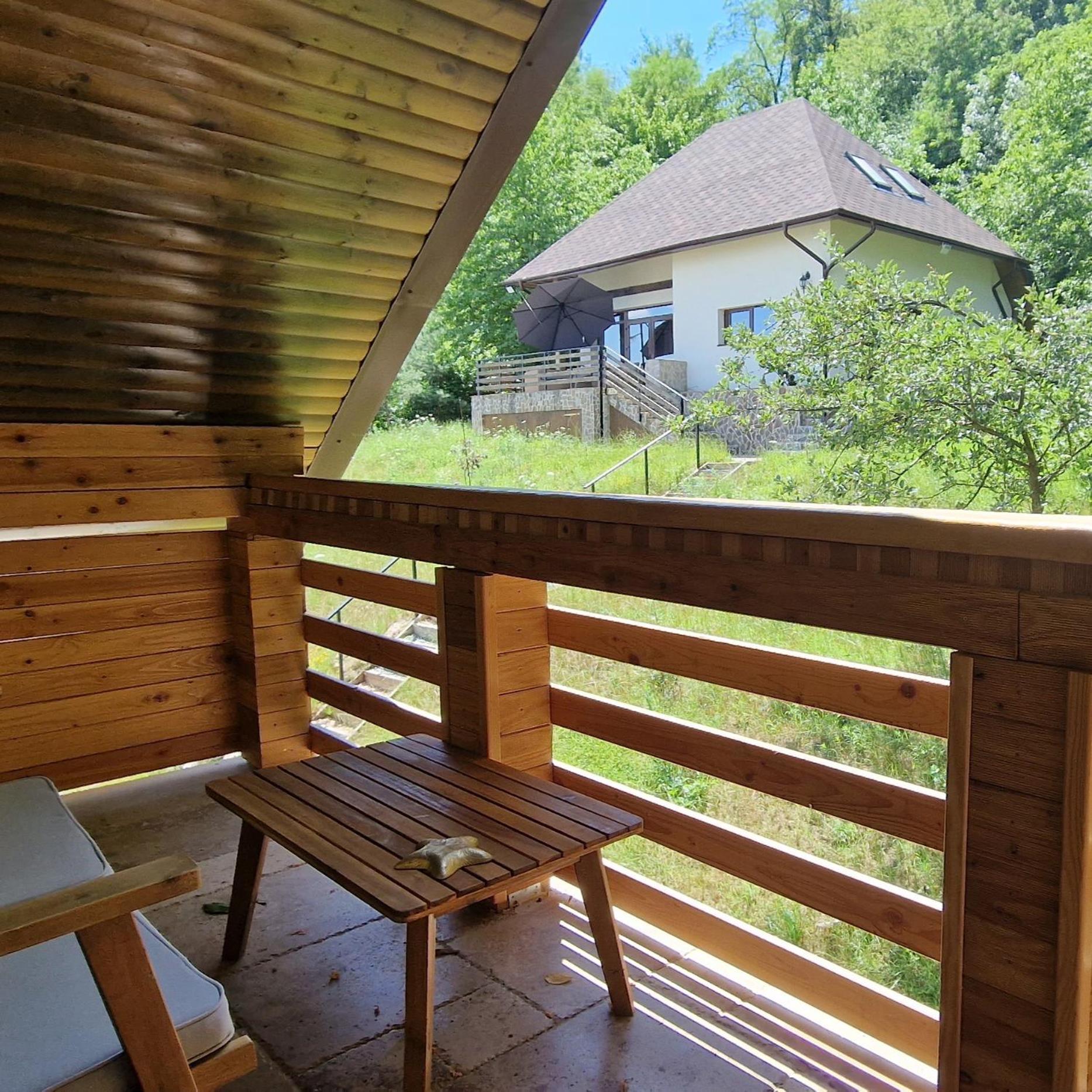 Provence Suceava Hotell Exteriör bild