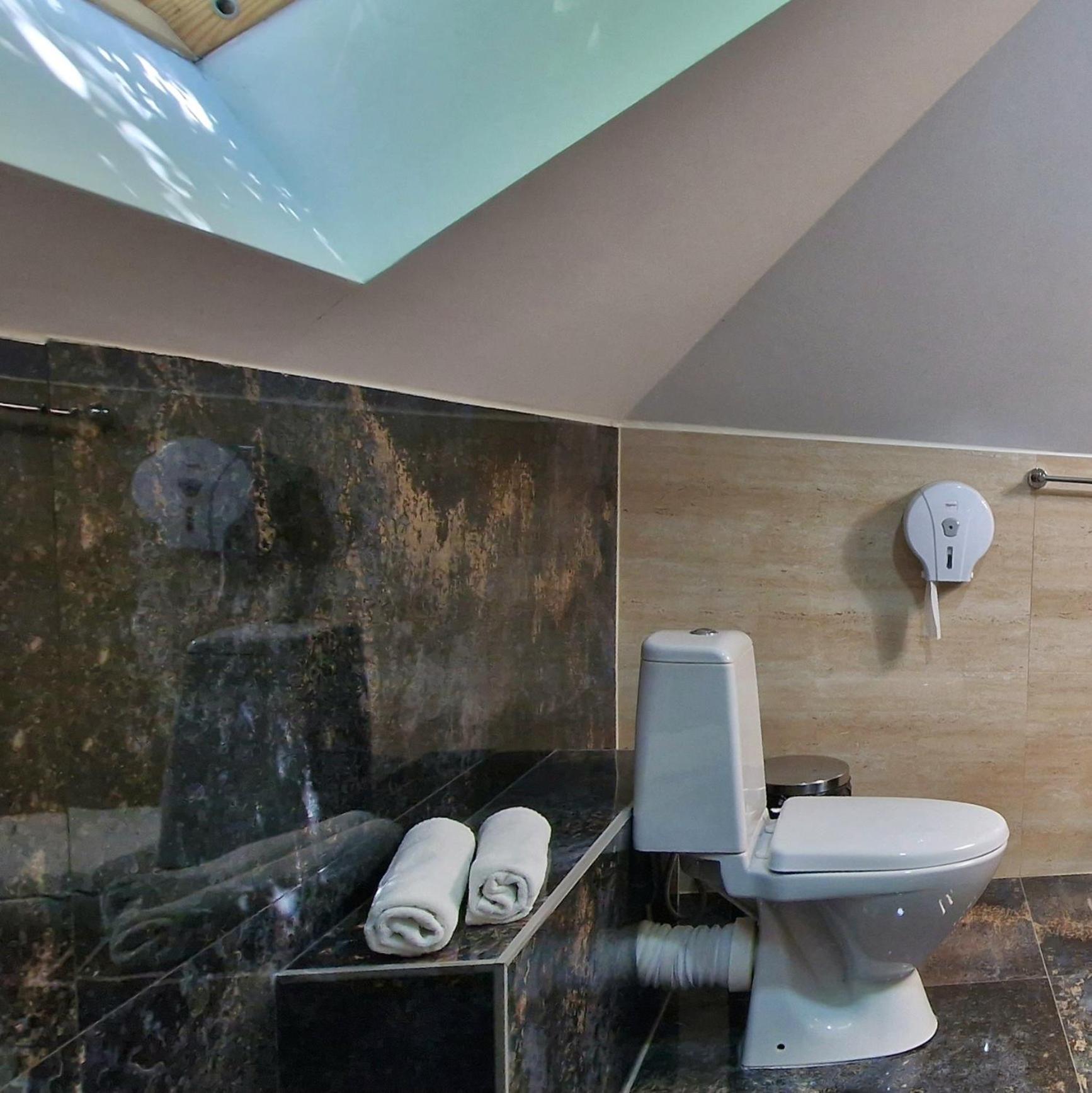 Provence Suceava Hotell Exteriör bild